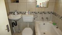 Bathroom 1 - 4 square meters of property in Roodepoort