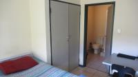 Bed Room 1 - 14 square meters of property in Willowbrook