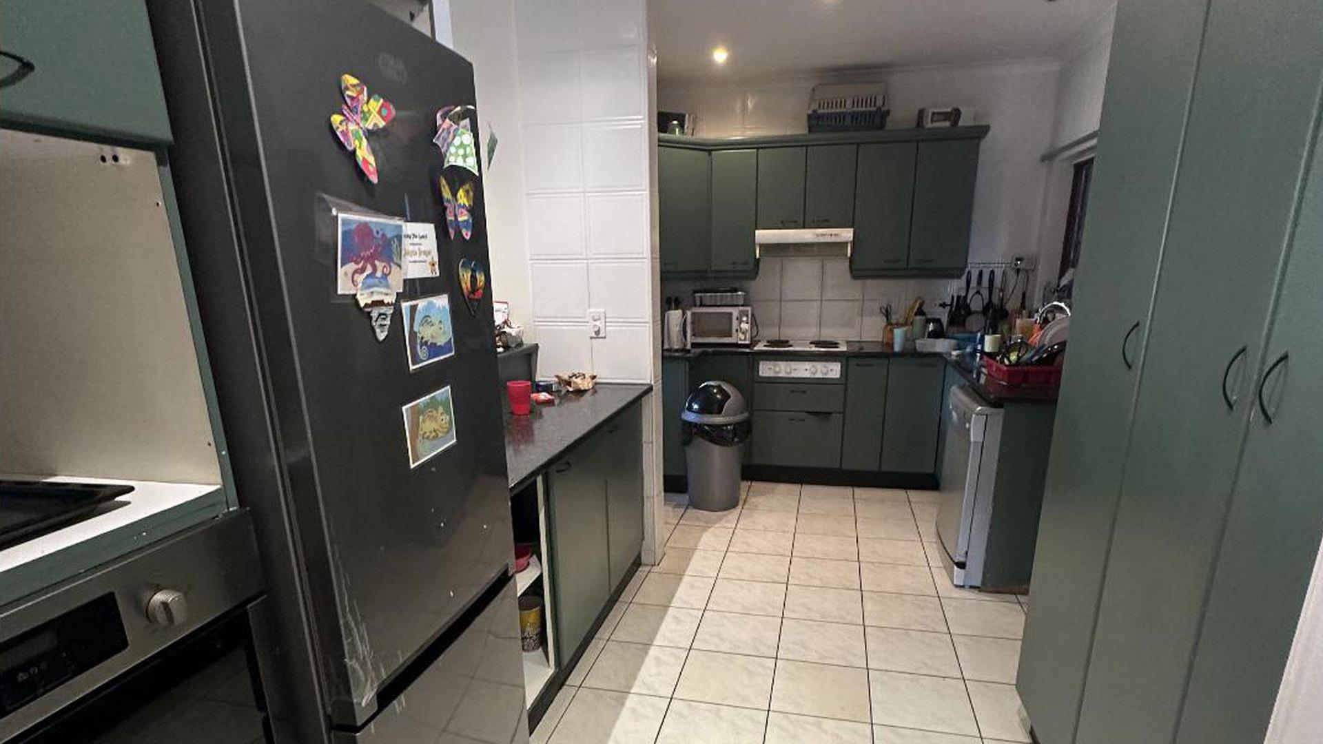 Kitchen of property in Glen Hills (Stanger)