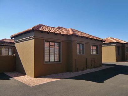 2 Bedroom Simplex for Sale For Sale in Randfontein - Home Sell - MR50368