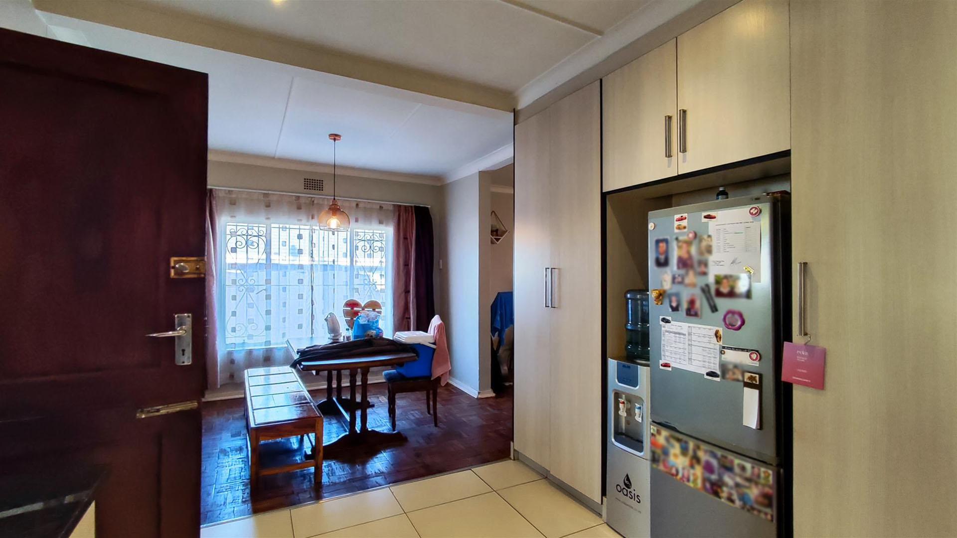 Kitchen - 12 square meters of property in Selcourt