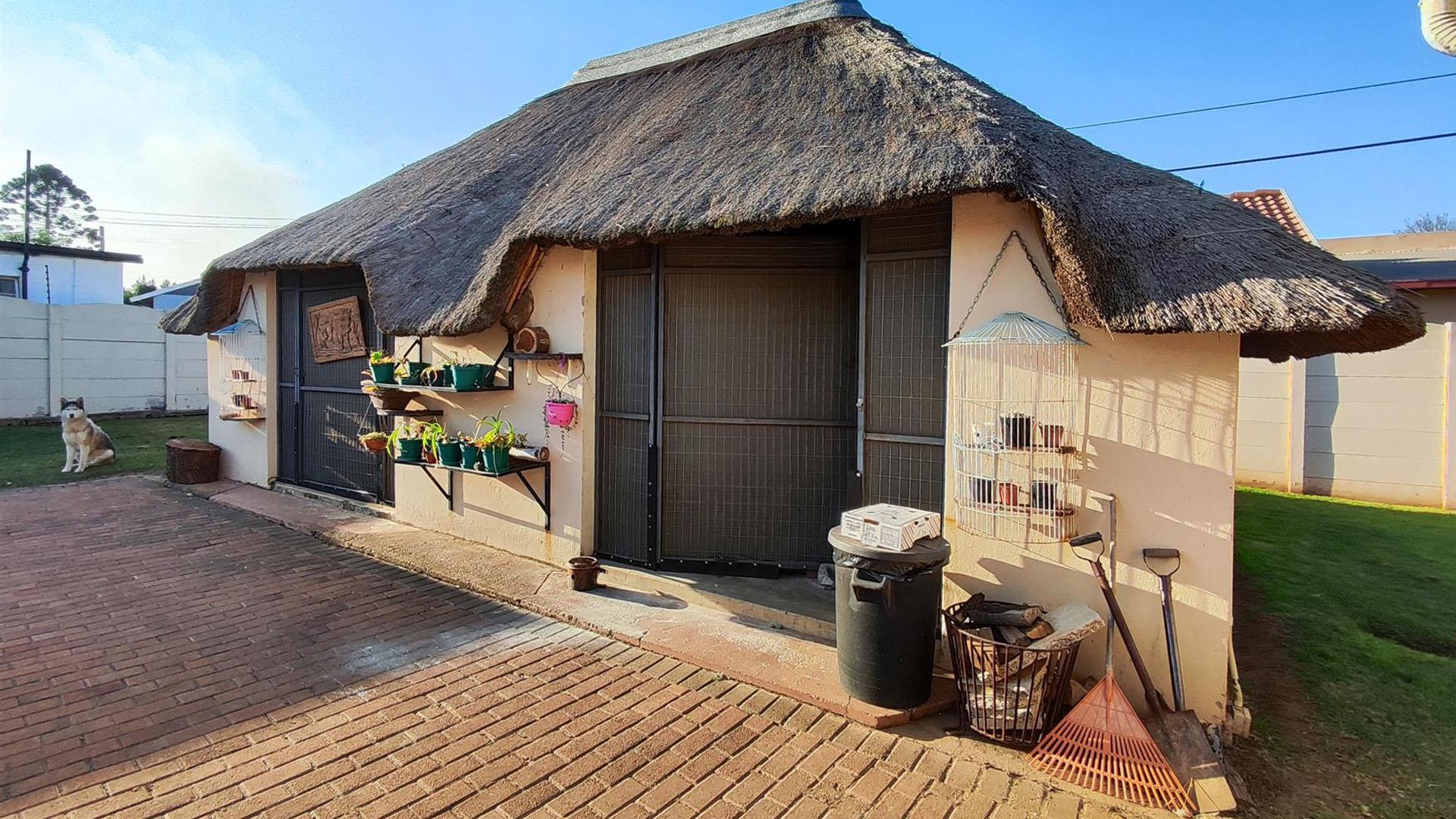 Backyard of property in Selcourt