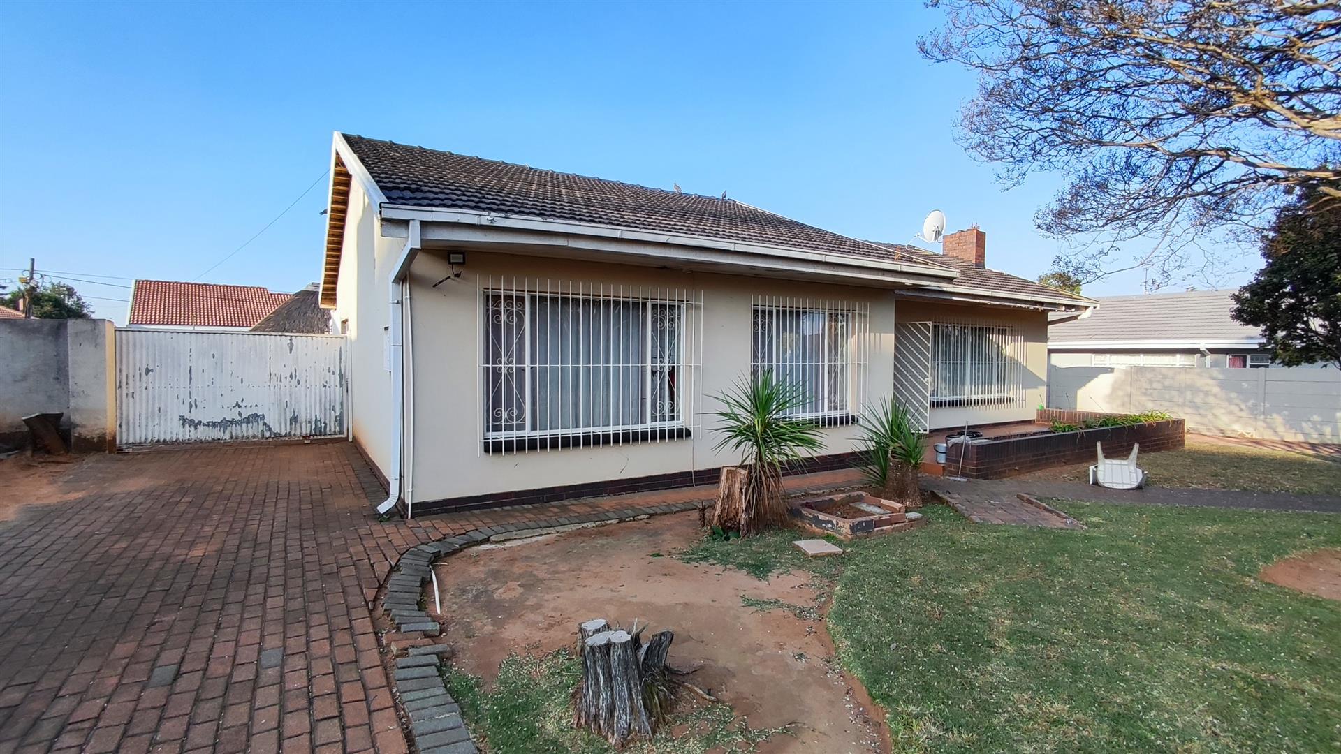 Front View of property in Selcourt