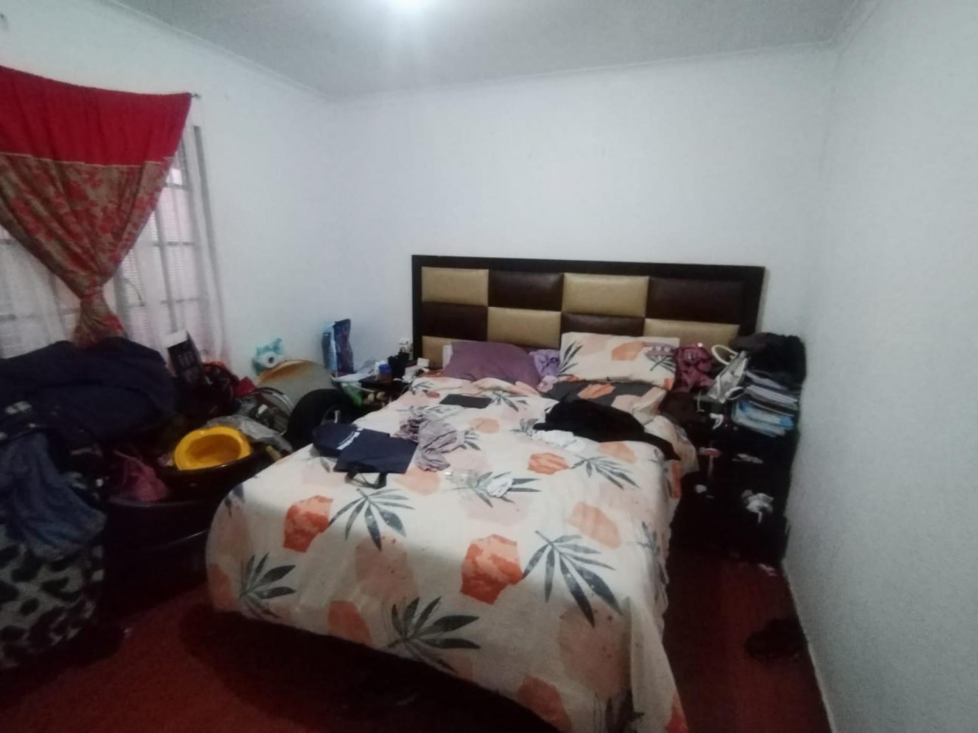 Bed Room 1 - 12 square meters of property in Roodepoort