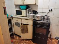  of property in Sunnyside