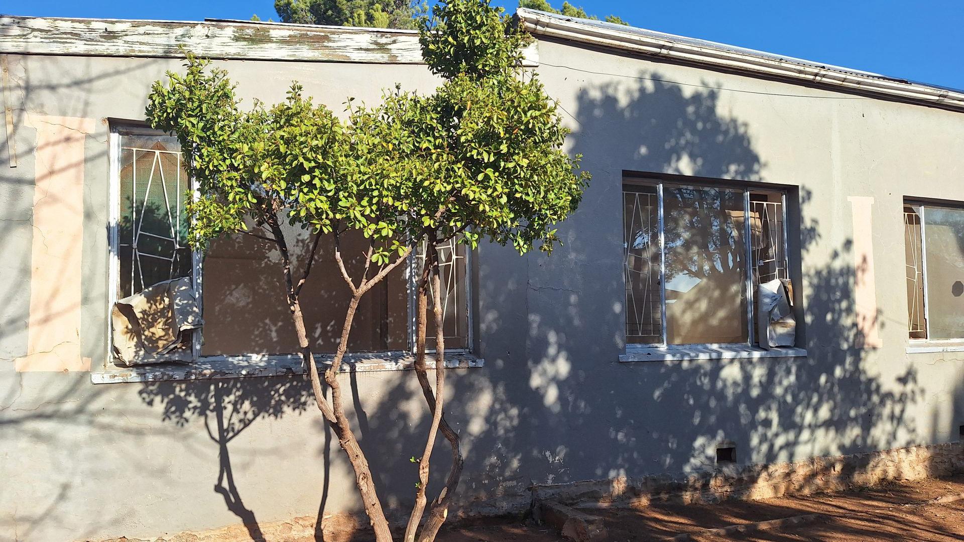 Backyard of property in Hofmeyr