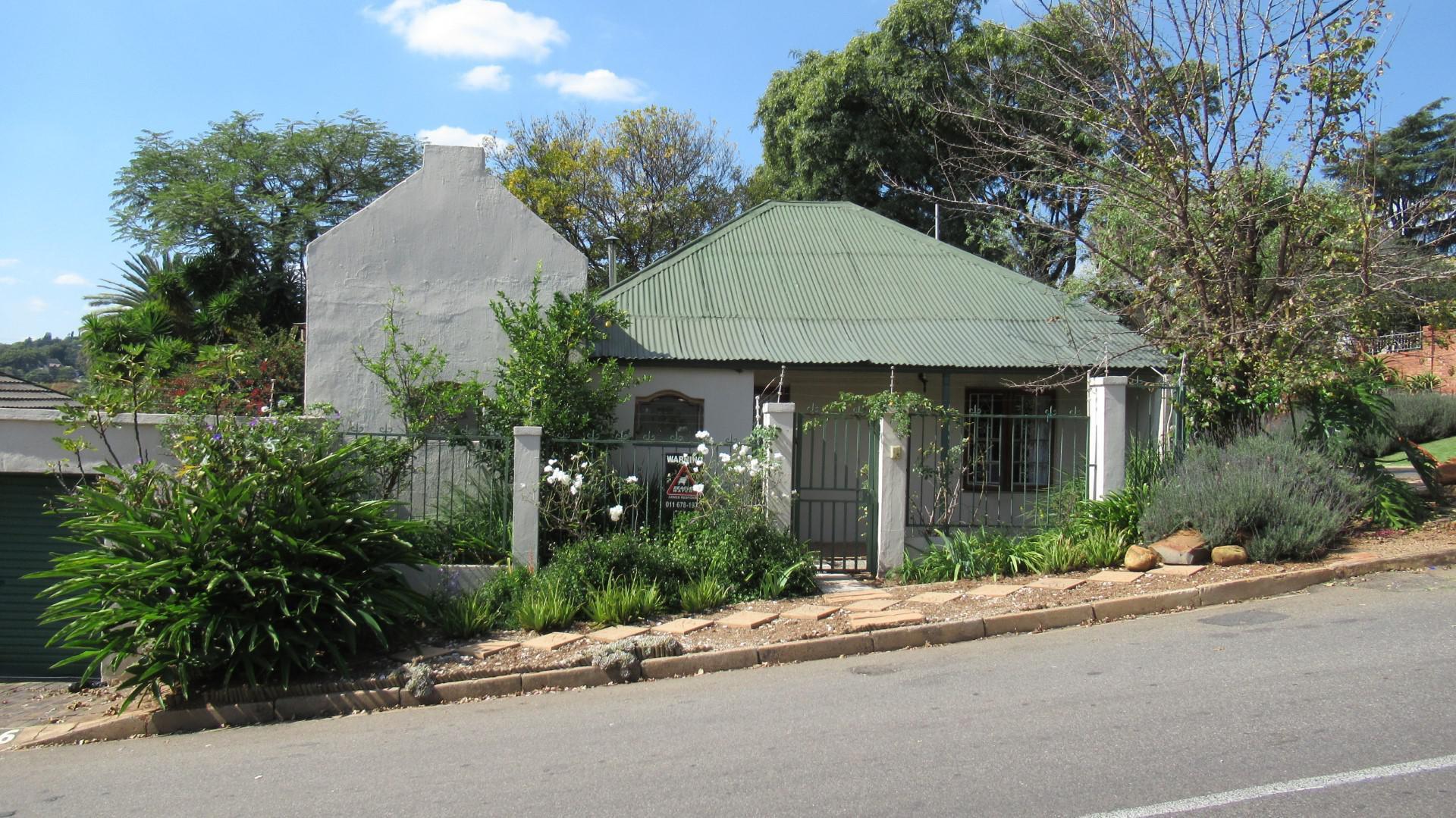 Front View of property in Melville