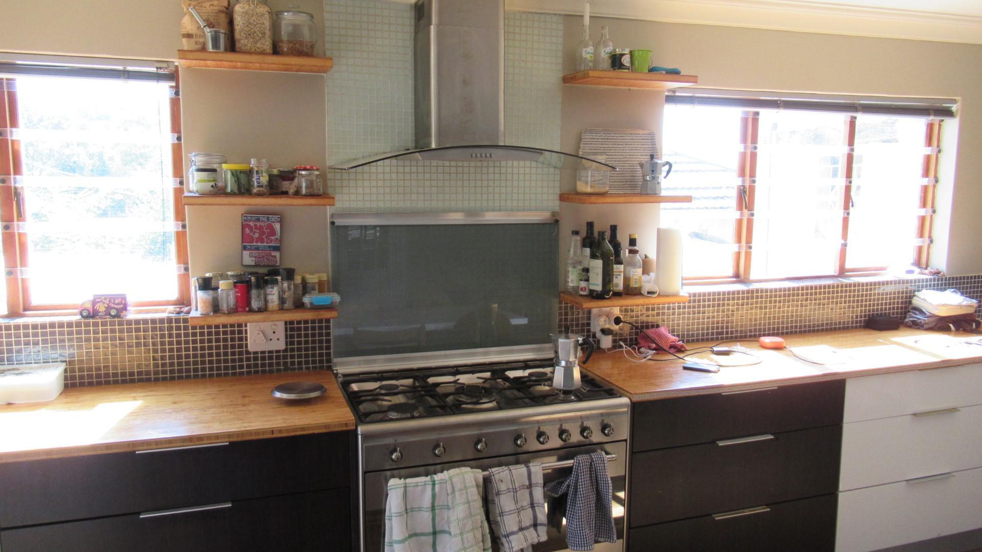 Kitchen - 18 square meters of property in Melville