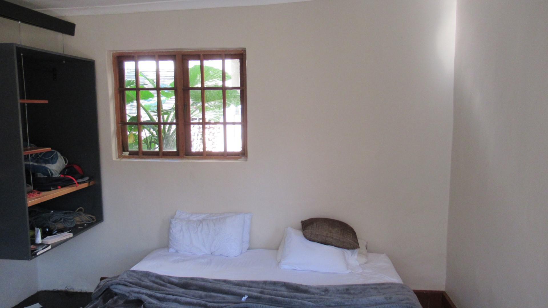 Bed Room 1 - 12 square meters of property in Melville