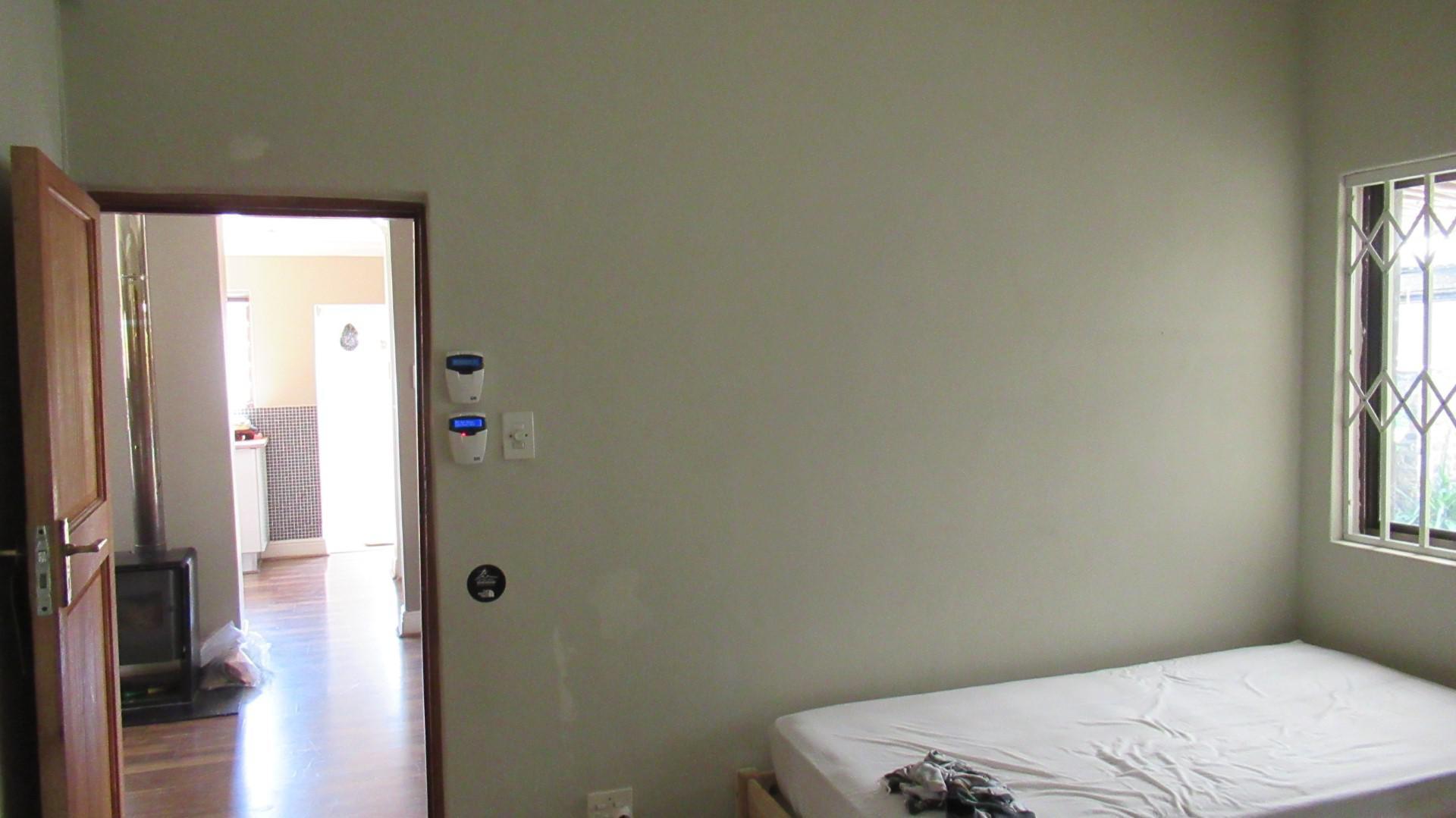 Bed Room 2 - 15 square meters of property in Melville