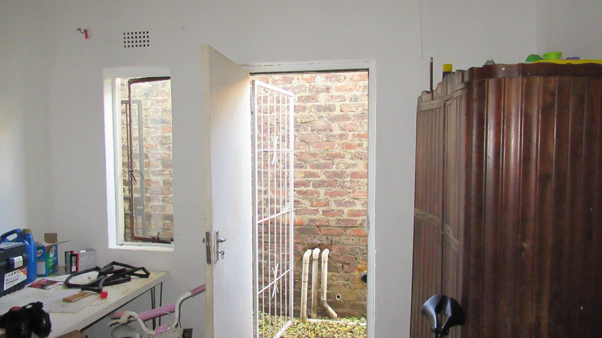 Spaces - 9 square meters of property in Melville