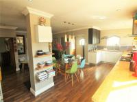 Kitchen - 18 square meters of property in Melville