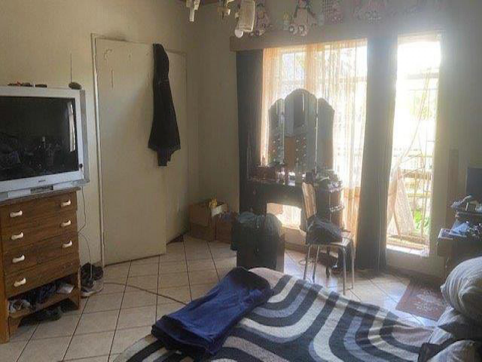 Bed Room 3 of property in Waters Edge AH