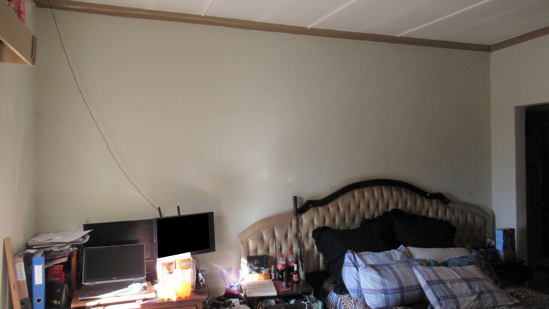 Main Bedroom - 24 square meters of property in Waters Edge AH