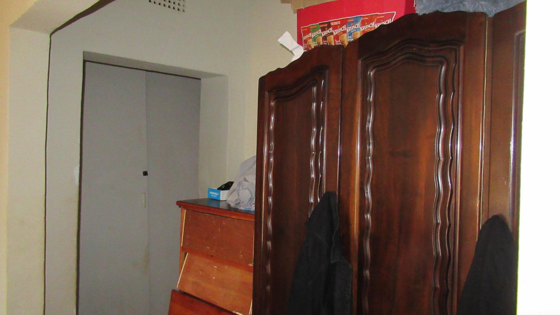 Rooms - 30 square meters of property in Waters Edge AH