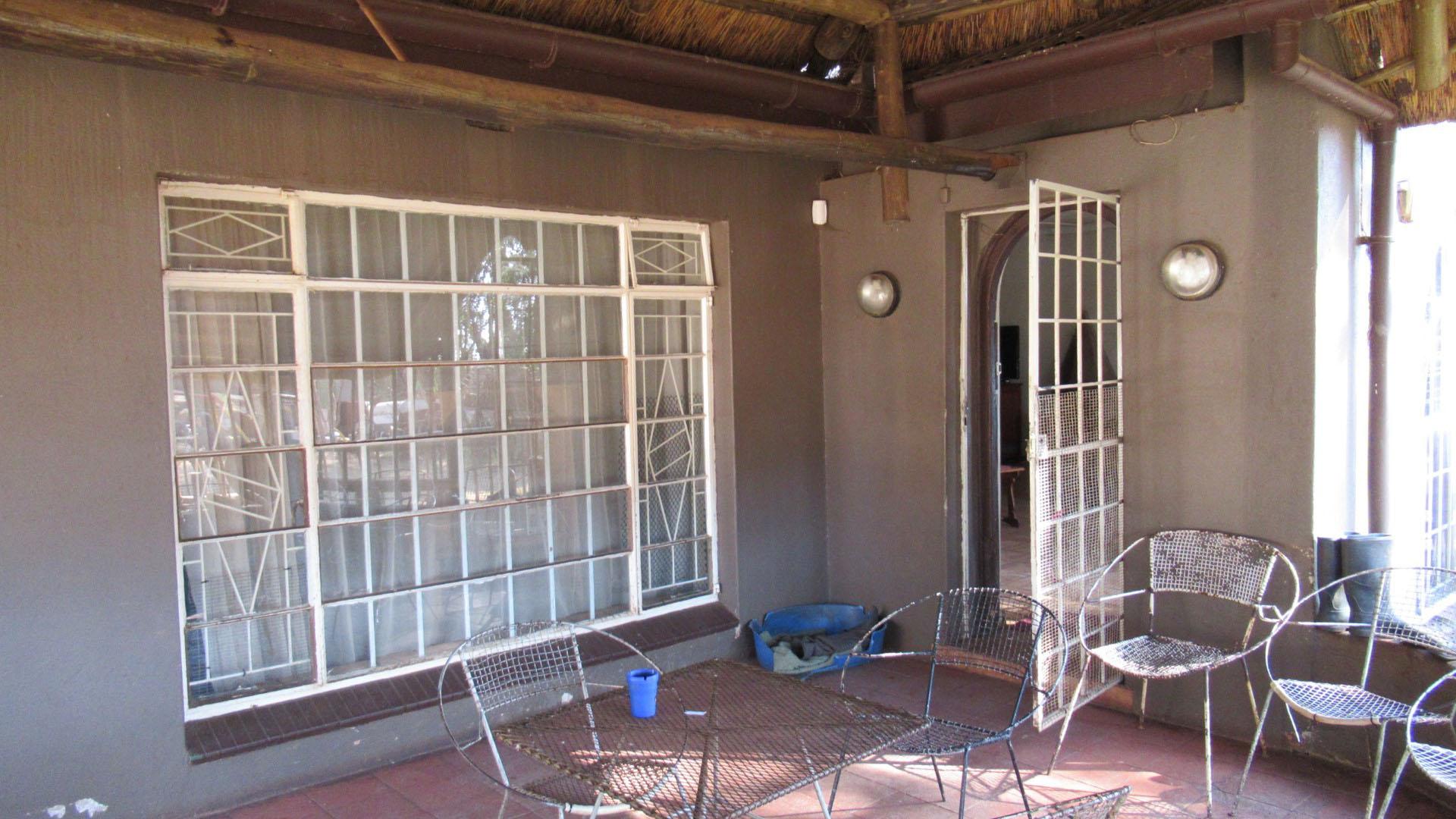 Patio - 30 square meters of property in Waters Edge AH