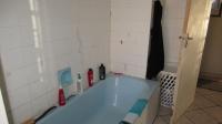 Bathroom 1 - 11 square meters of property in Waters Edge AH