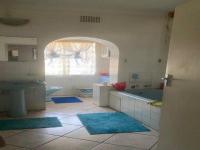 Bathroom 1 - 11 square meters of property in Waters Edge AH