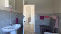 Bathroom 1 - 7 square meters of property in Willow Glen
