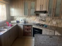 Kitchen - 13 square meters of property in Soshanguve East