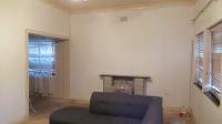 Lounges - 30 square meters of property in Bezuidenhout Valley