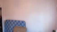 Bed Room 1 - 20 square meters of property in Bezuidenhout Valley