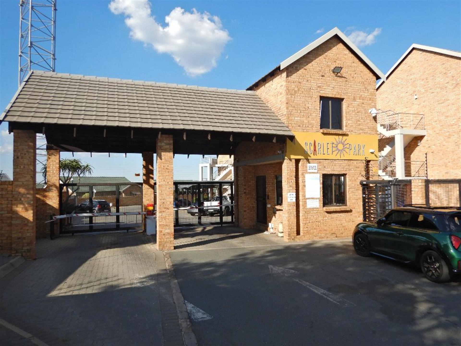 Front View of property in Amberfield