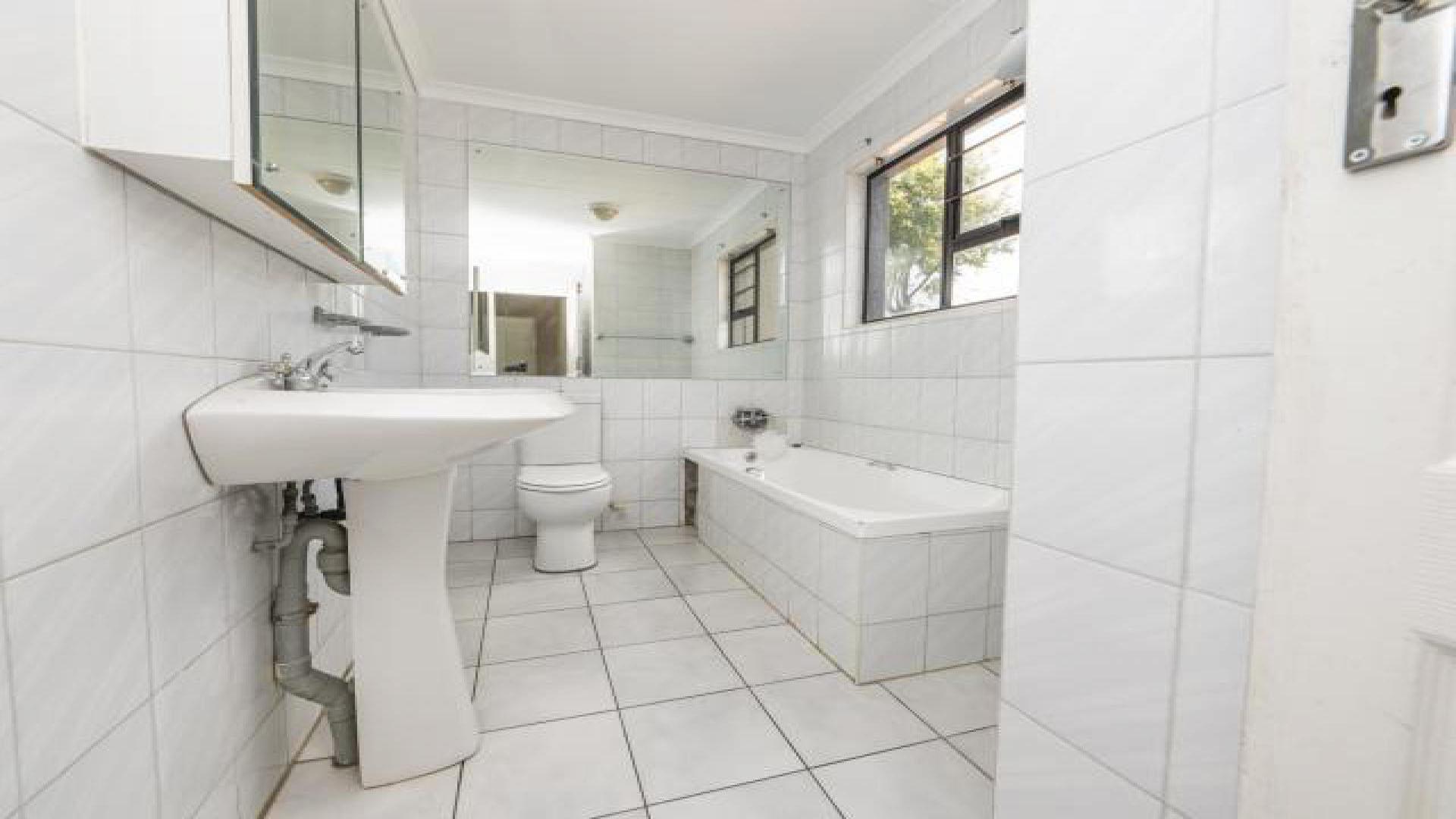 Bathroom 3+ of property in Ridgeway