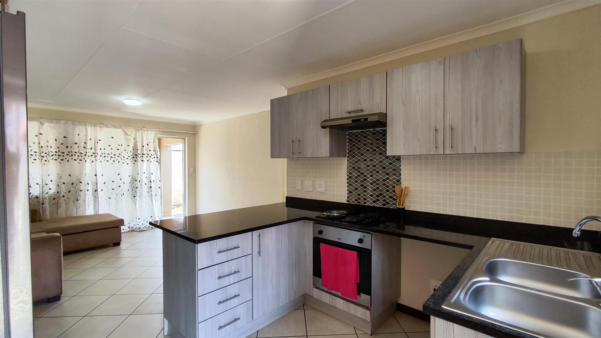 Kitchen - 10 square meters of property in Rynfield AH