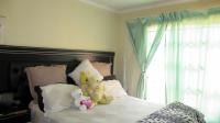 Main Bedroom - 13 square meters of property in Soshanguve