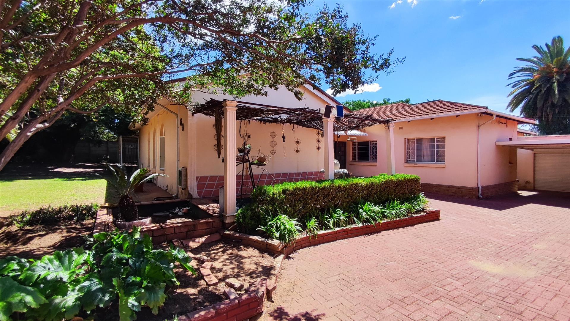 Front View of property in Lambton