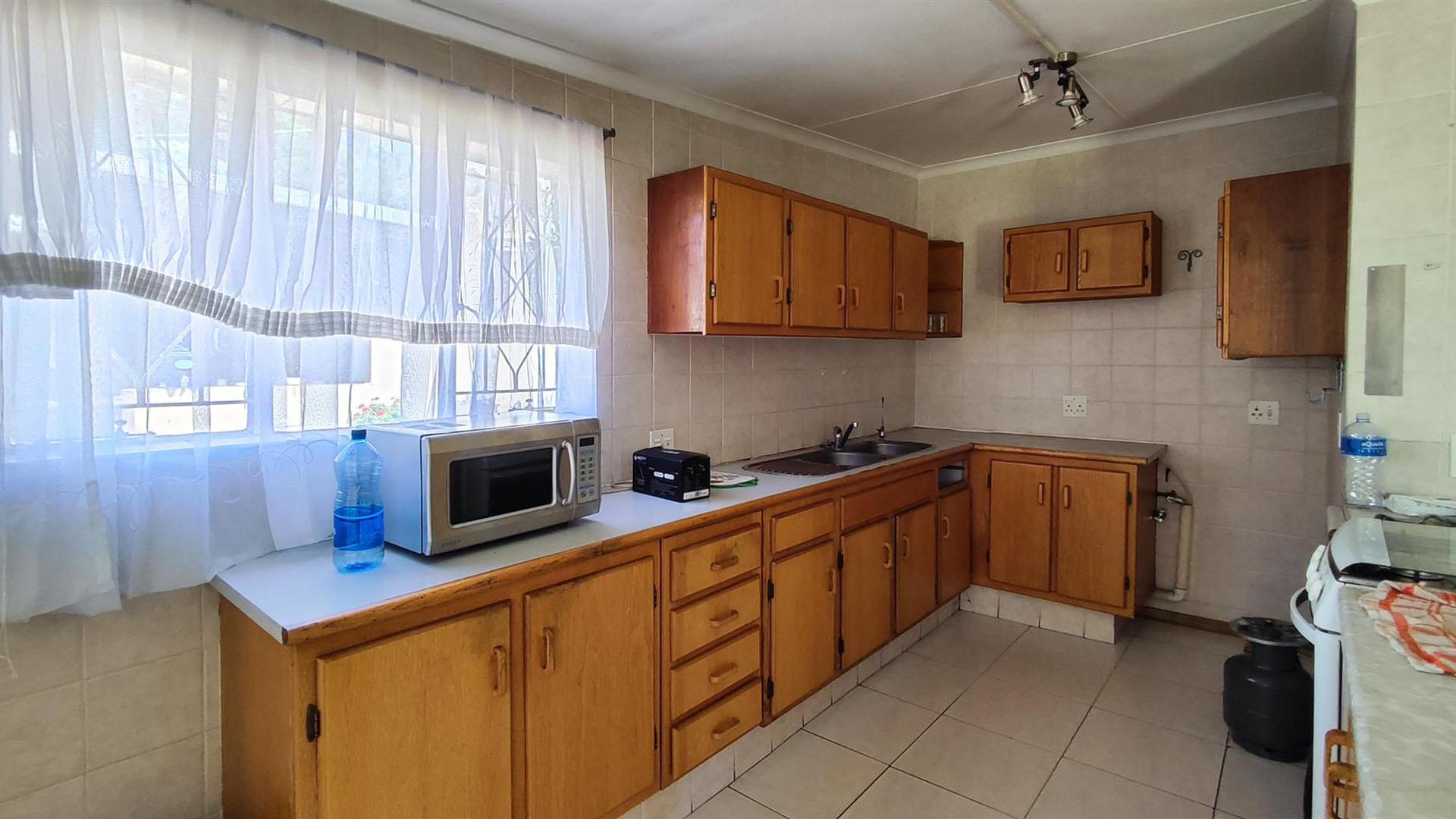 Kitchen - 33 square meters of property in Lambton