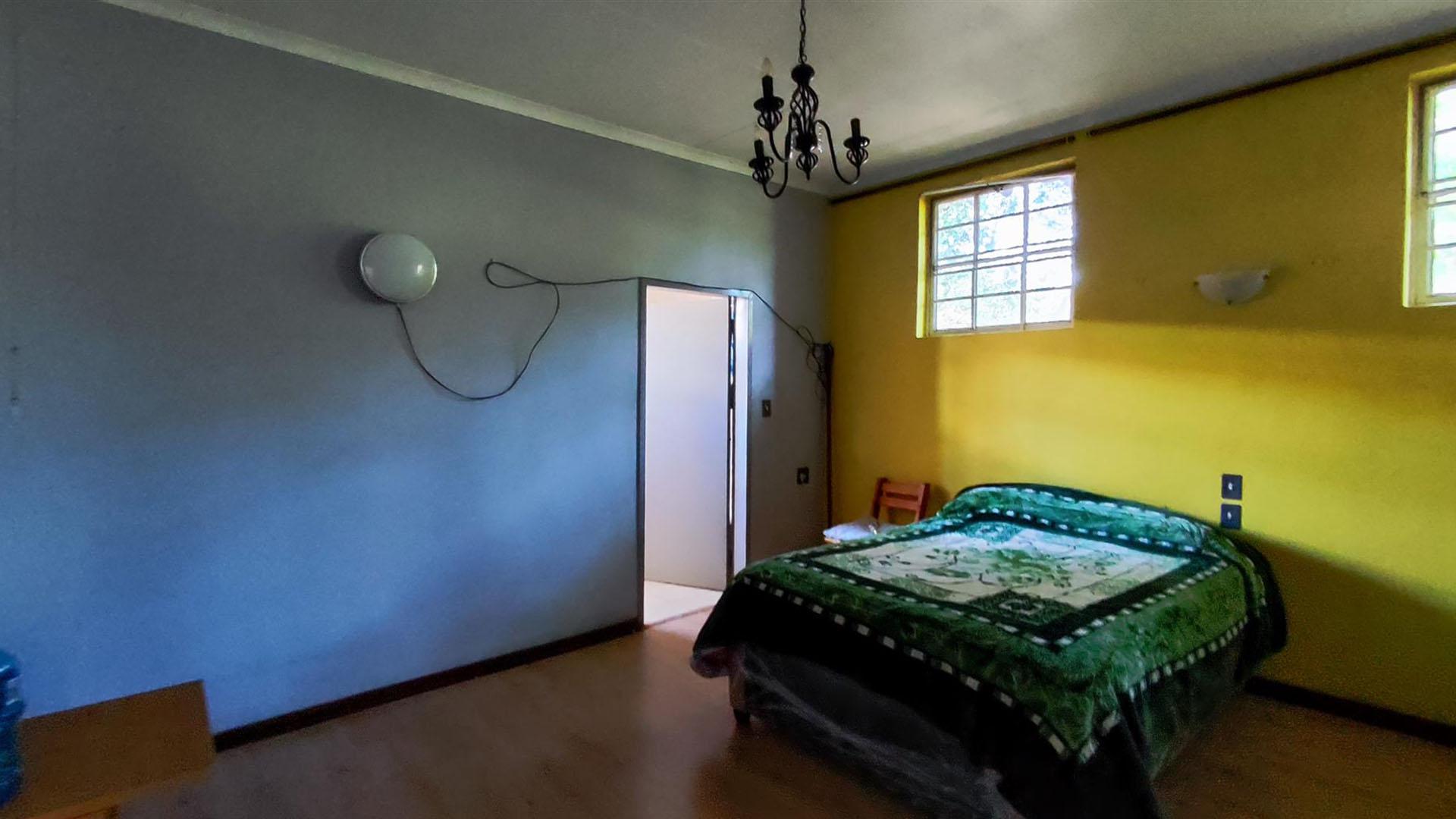Bed Room 2 - 13 square meters of property in Lambton