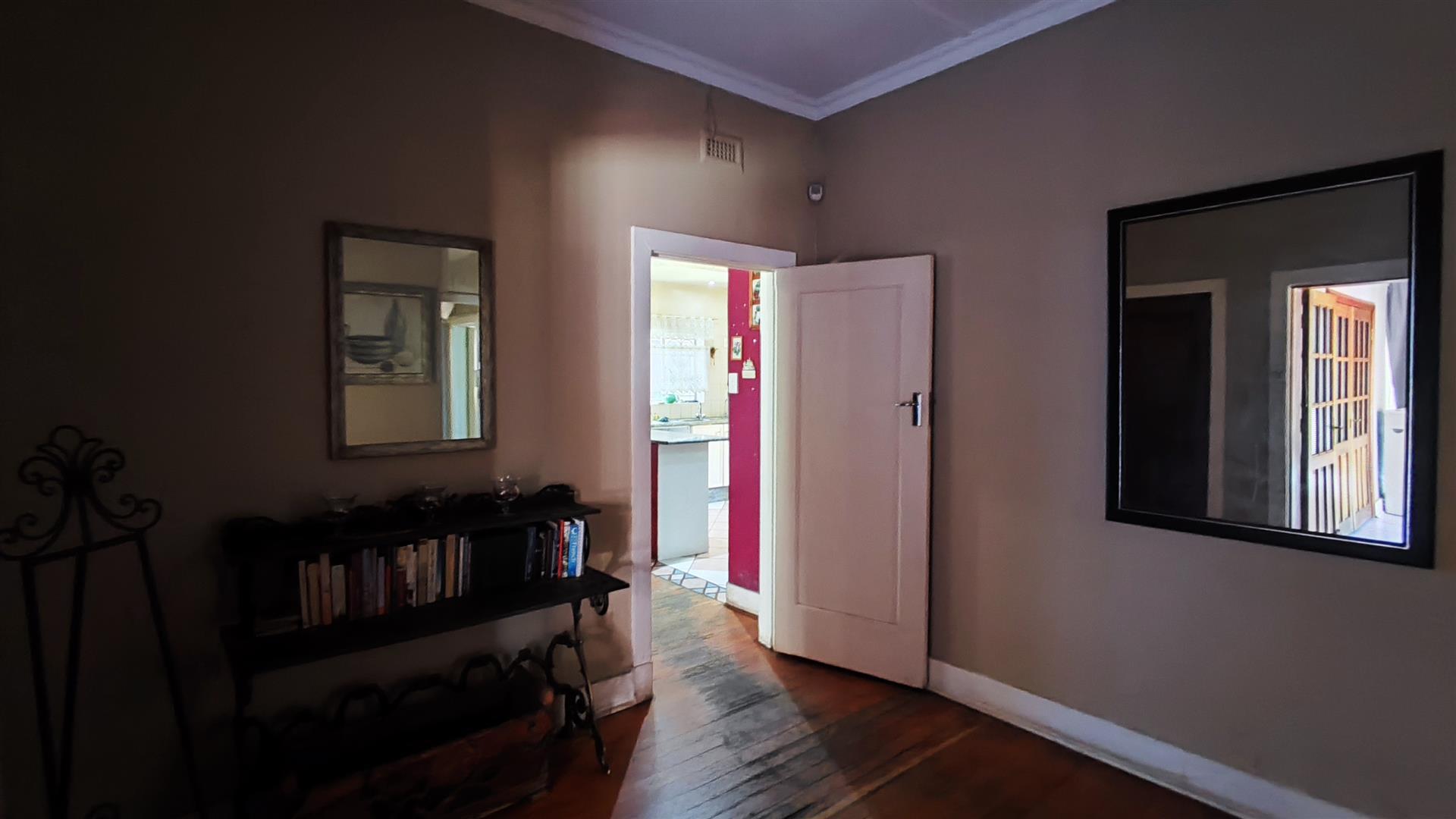 Spaces - 68 square meters of property in Lambton