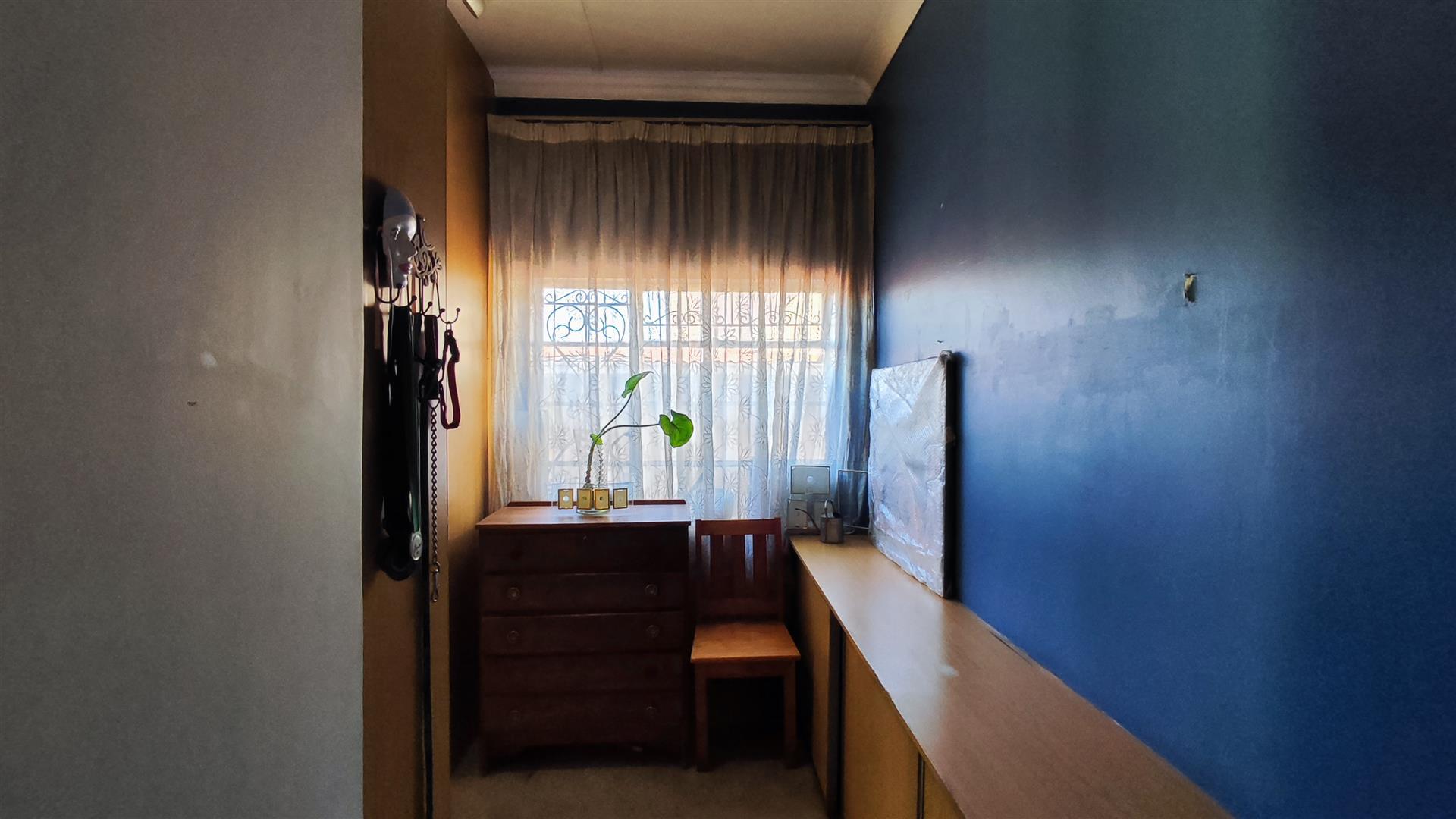 Main Bedroom - 39 square meters of property in Lambton