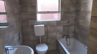 Bathroom 1 - 7 square meters of property in Lyndhurst