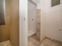 Bathroom 2 - 5 square meters of property in Florida Hills