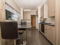 Kitchen - 20 square meters of property in Florida Hills