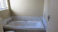 Bathroom 1 - 4 square meters of property in Meredale