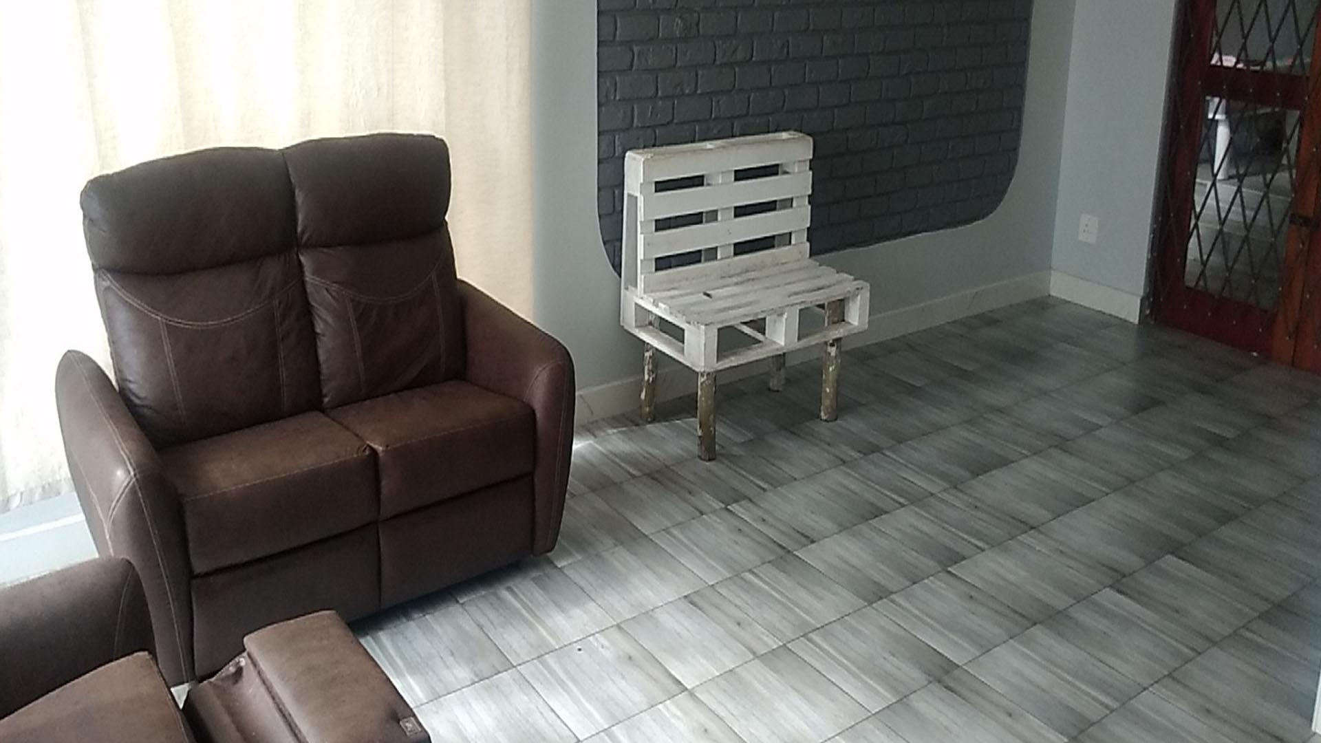 Lounges of property in Beacon Bay North