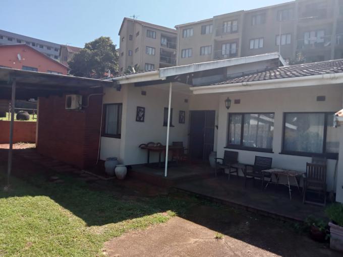 4 Bedroom House for Sale For Sale in Montclair (Dbn) MR505