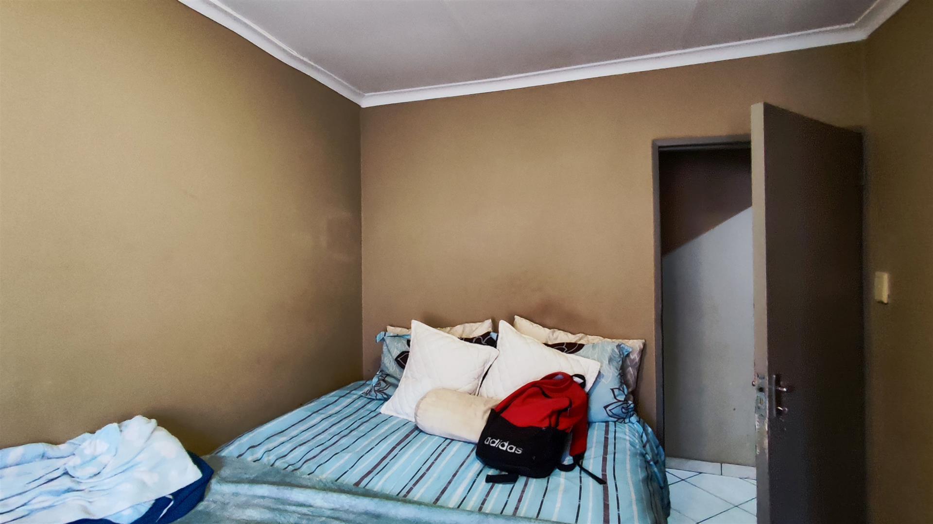 Bed Room 2 - 9 square meters of property in Windmill Park