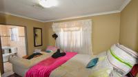 Bed Room 1 of property in Windmill Park