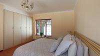Main Bedroom - 25 square meters of property in Maroeladal