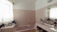 Main Bathroom - 9 square meters of property in Maroeladal