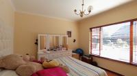 Bed Room 3 - 18 square meters of property in Maroeladal