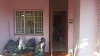 Patio - 49 square meters of property in Stuart`s Hill