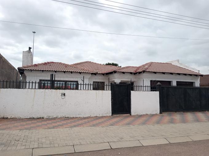 4 Bedroom House for Sale For Sale in Soshanguve - MR506278