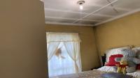 Bed Room 1 of property in Southernwood