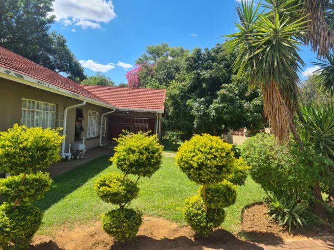 5 Bedroom House for Sale For Sale in Rustenburg - MR506409